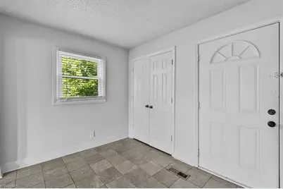 1724 Glenwood Avenue, Greensboro, NC 27403 - Photo 11