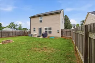 1533 Hamilton Hills Dr, Greensboro, NC 27406 - Photo 29