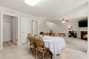 1533 Hamilton Hills Dr, Greensboro, NC 27406 - Photo 9
