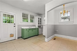 702 Granville Dr SW, Winston-Salem, NC 27101 - Photo 11