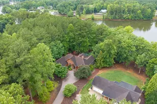621 Crystal Bay Dr, Denton, NC 27239 - Photo 1