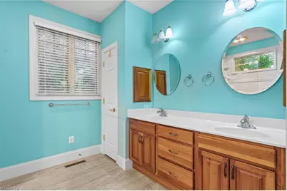 621 Crystal Bay Drive, Denton, NC 27239 - Photo 23