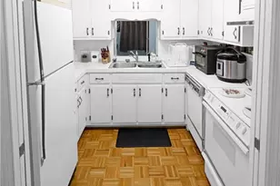 1707 N Main St, Mount Airy, NC 27030 - Photo 5