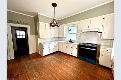 441 Elk Spur Street, Elkin, NC 28621 - Photo 7