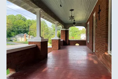 441 Elk Spur Street, Elkin, NC 28621 - Photo 5