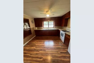 1008 Willard Drive, Yadkinville, NC 27055 - Photo 3