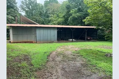 1008 Willard Drive, Yadkinville, NC 27055 - Photo 3