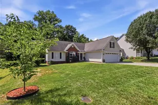 2652 Wynbrook Dr, Winston-Salem, NC 27103 - Photo 1