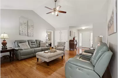 2652 Wynbrook Drive, Winston-Salem, NC 27103 - Photo 9