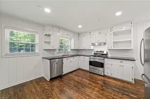 3249 Paddington Ln, Winston-Salem, NC 27106 - Photo 5