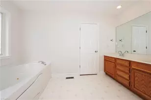 175 Millers Crossing Ct, Winston-Salem, NC 27103 - Photo 17