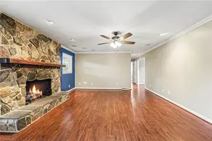 8025 Reynolda Rd, Pfafftown, NC 27040 - Photo 17