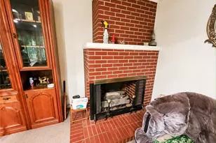 302 Island Dr, Madison, NC 27025 - Photo 5