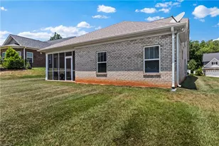 6142 Barrington Oaks Dr, Clemmons, NC 27012 - Photo 9