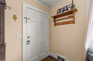 813 Carrick St, High Point, NC 27262 - Photo 7