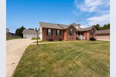 6404 Starlette Lane, Trinity, NC 27370 - Photo 25