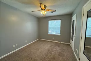 5661 Hornaday Rd, Greensboro, NC 27409 - Photo 21