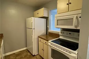 5661 Hornaday Rd, Greensboro, NC 27409 - Photo 9