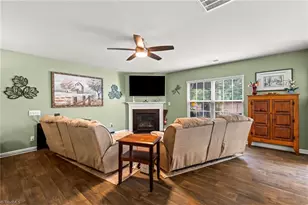 1510 Weatherend Dr, Rural Hall, NC 27045 - Photo 9