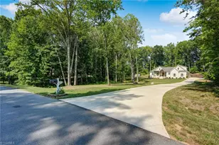 3611 Summit Lakes Dr, Browns Summit, NC 27214 - Photo 5