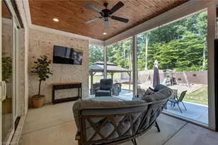3611 Summit Lakes Dr, Browns Summit, NC 27214 - Photo 35