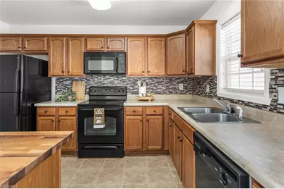 3869 Hickswood Creek Drive, High Point, NC 27265 - Photo 15
