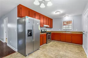 445 Key St, Burlington, NC 27217 - Photo 9
