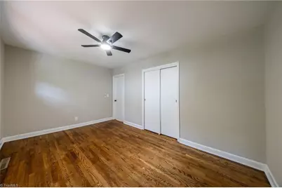 2512 Westmoreland Drive, Greensboro, NC 27408 - Photo 29