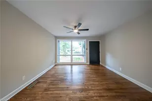 2512 Westmoreland Dr, Greensboro, NC 27408 - Photo 7