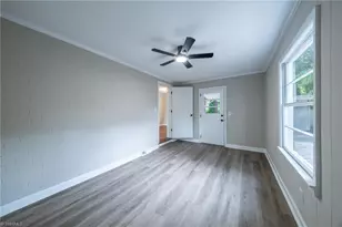 2512 Westmoreland Dr, Greensboro, NC 27408 - Photo 11