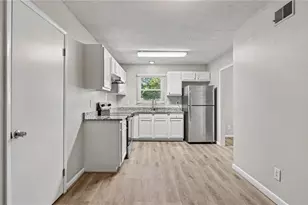 1 Judkins Ct, Greensboro, NC 27407 - Photo 5