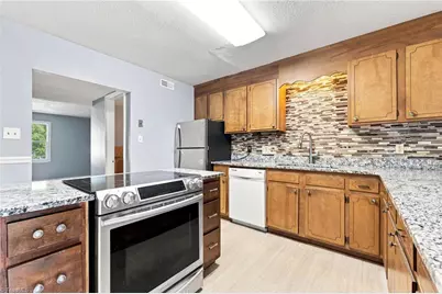 5741 Bramblegate Road #M, Greensboro, NC 27409 - Photo 15