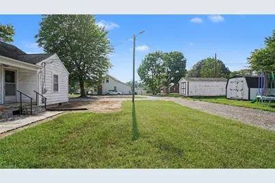 1500 W Academy Street, Madison, NC 27025 - Photo 3