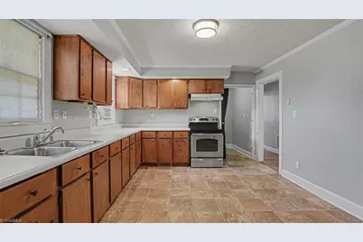 1500 W Academy Street, Madison, NC 27025 - Photo 7
