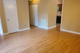 5516 Oak Summit Ct, Winston-Salem, NC 27105 - Photo 5