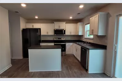 4712 Black Forest Drive, Greensboro, NC 27405 - Photo 3