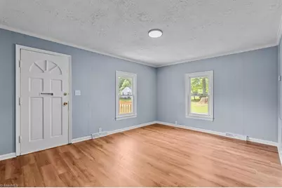 414 Lake Street, Eden, NC 27288 - Photo 7