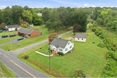 404 Glen Raven Road, Burlington, NC 27217 - Photo 3