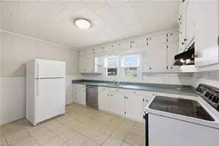 404 Glen Raven Rd, Burlington, NC 27217 - Photo 9