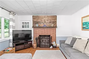 226 Pleasant Hill Dr, Elkin, NC 28621 - Photo 9