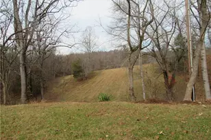408 Colonial Dr, North Wilkesboro, NC 28659 - Photo 21