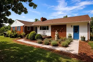 474 Surry Gadsberry Rd, Pilot Mountain, NC 27041 - Photo 1