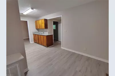 1001 Lane Street, Reidsville, NC 27320 - Photo 5