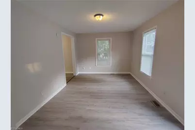 1001 Lane Street, Reidsville, NC 27320 - Photo 3