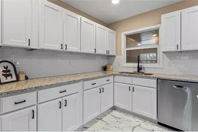 1090 Shalimar Drive, Winston-Salem, NC 27127 - Photo 11
