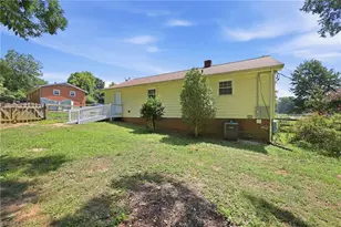 8506 Arapahoe Dr, Stokesdale, NC 27357 - Photo 5