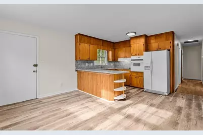 2101 Carpenter Street, Greensboro, NC 27403 - Photo 13
