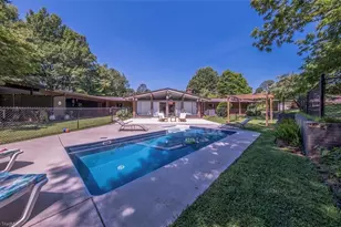 116 Maplewood Ave, Thomasville, NC 27360 - Photo 35