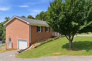 10027 Pine St, Lowgap, NC 27024 - Photo 5