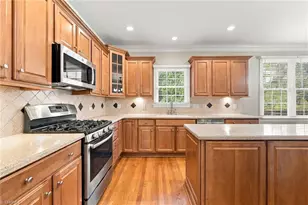 5703 Blue Heron Dr, Greensboro, NC 27455 - Photo 11